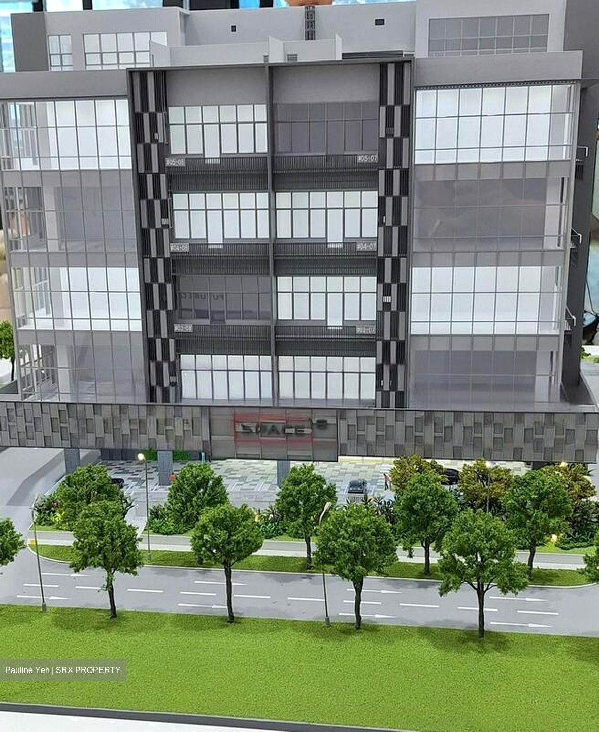 Space 18 (D12), Factory #476316521